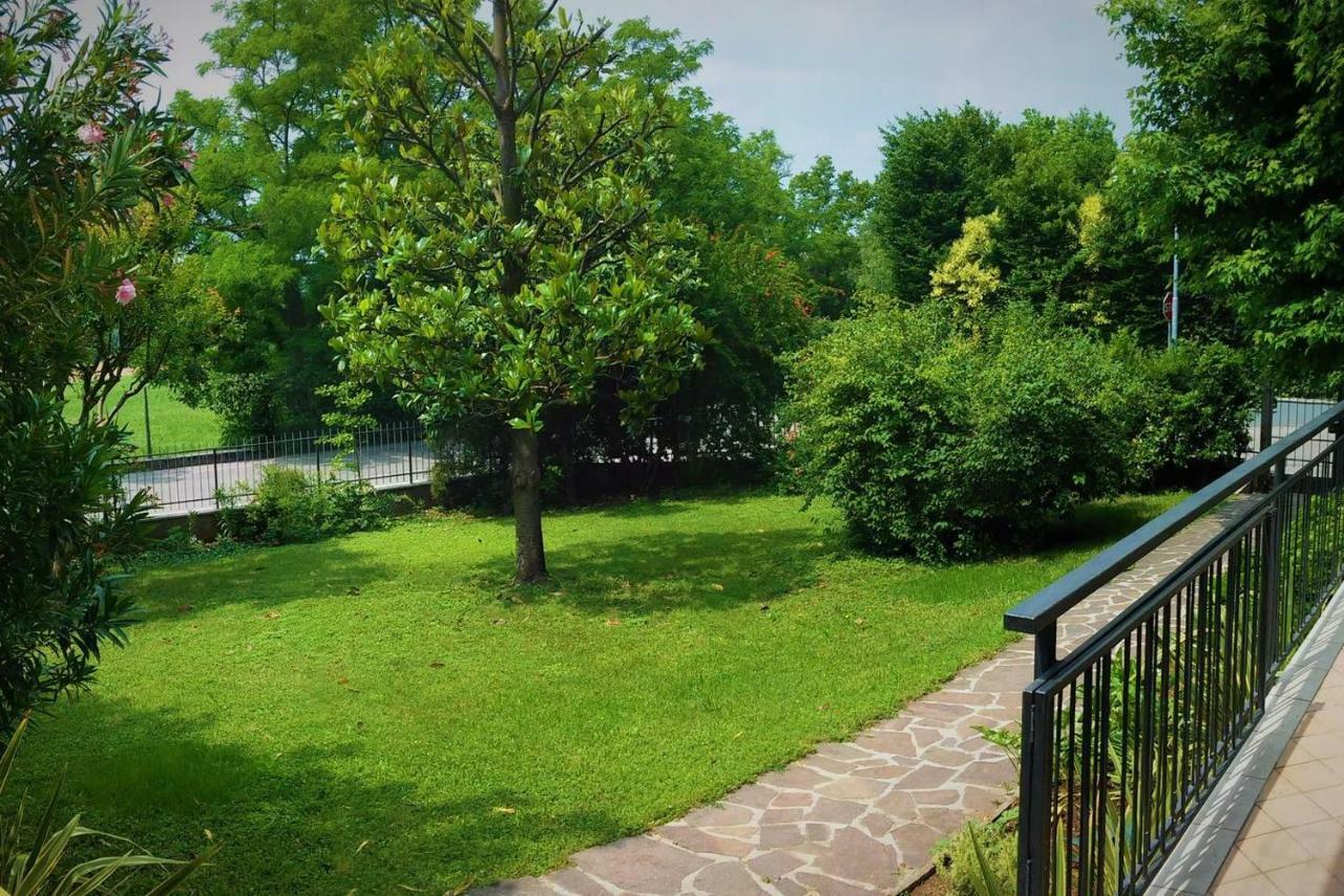 Вилла Casa Di Barbara Кастильоне-делле-Стивьере Экстерьер фото